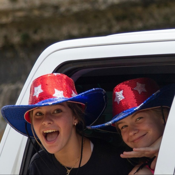 Meet your Posher, Blake - Picture 1 of 1